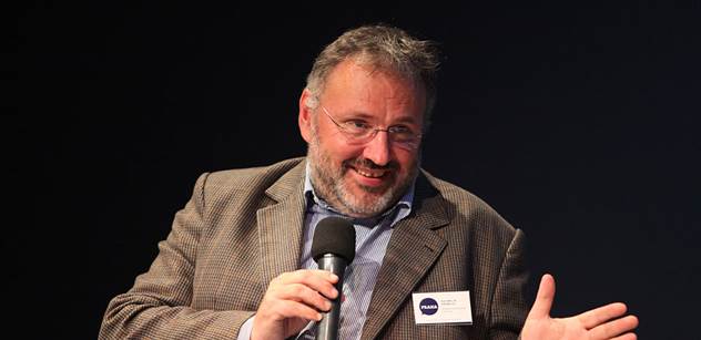 Profesor přes palubu. Poslanec Jiří Zlatuška již nevede výbor pro školství